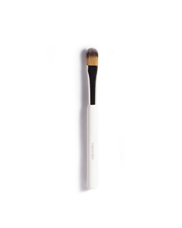 Kjaer_weis_concealer_brush_farmacia_mme_tienda_online